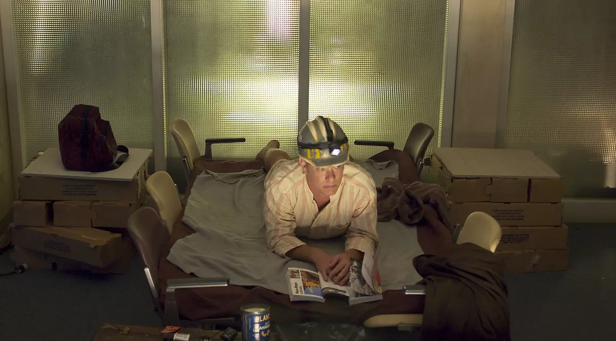 "The Terminal" în variantă reală. Un fost bodyguard de-al lui David Beckham trăiește de o lună în aeroportul Heathrow. Poveste emoționantă