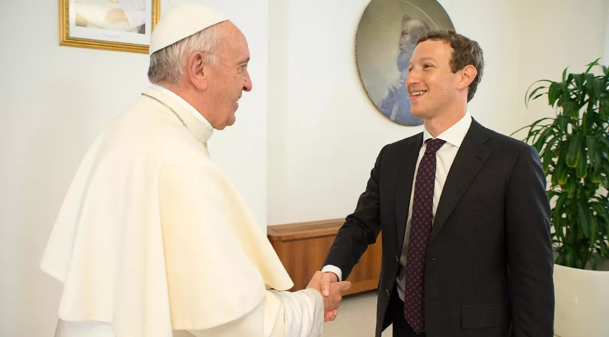 Mark Zuckerberg, în vizită la Papa Francisc. Ce cadou i-a făcut Suveranului Pontif