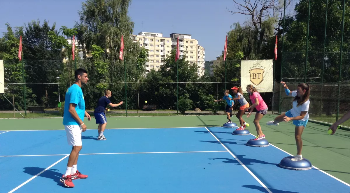 Tabăra “Train Like a Pro” a lui Victor Hănescu prin ochii copiilor