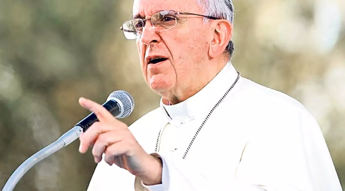 Papa Francisc spune că șarpele din Paradis a transmis primele ”fake news”