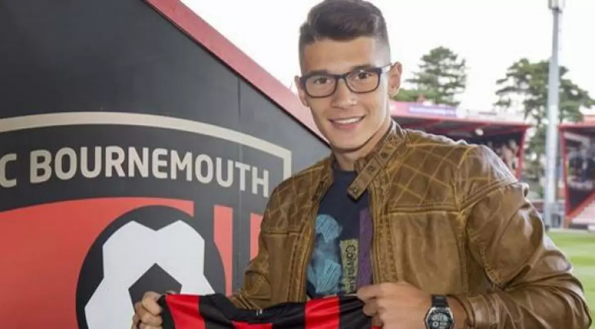 Tinerii români au căutare! Din Liga a II-a direct în Serie A! Bournemouth, din Anglia, a cumpărat alt junior tricolor