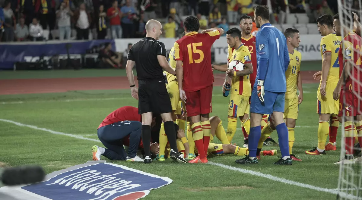 România - Muntenegru. Penalty cu ghinion! Keșeru va avea nevoie de operație și mască după ce a scos lovitura de la 11 metri irosită în final