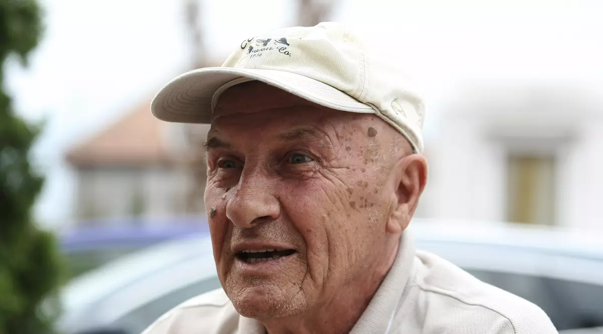 Reportaj la Satu Mare, acasă la Iosif Vigu! I se spune ”Meșterul”! Fostul internațional i-a făcut de rușine pe jucătorii din Liga 1 cu execuții magice / VIDEO