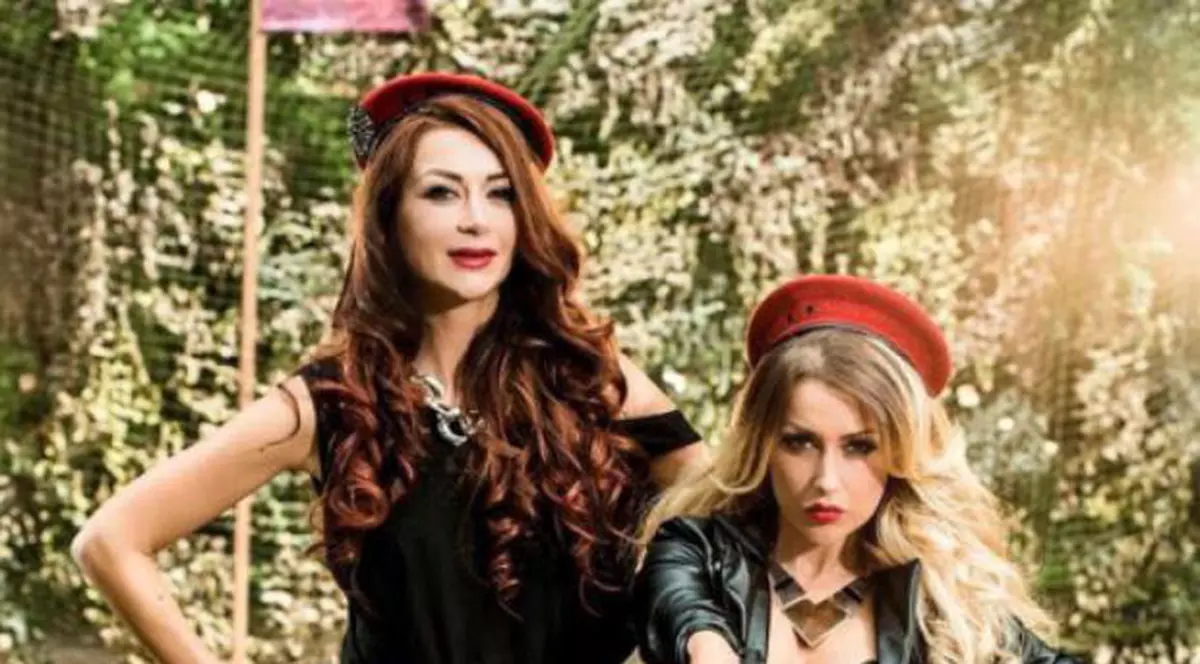 Ceartă între surorile Bambi. Totul a pornit de la nunta Denisei