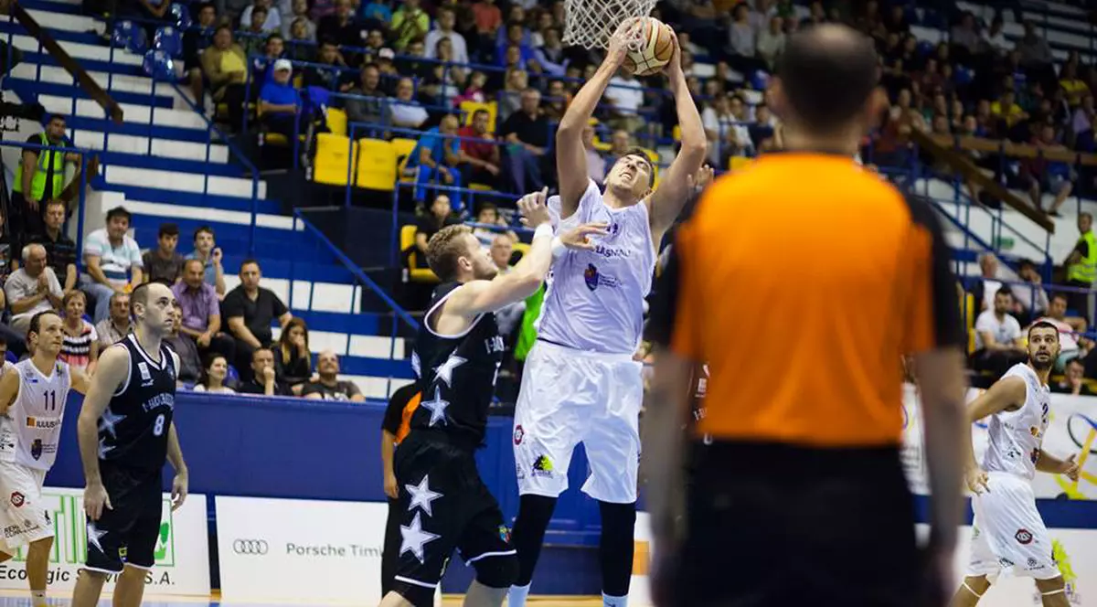 Baschet. Formația masculină Dinamo, învinsă acasă de BC SCM Timișoara