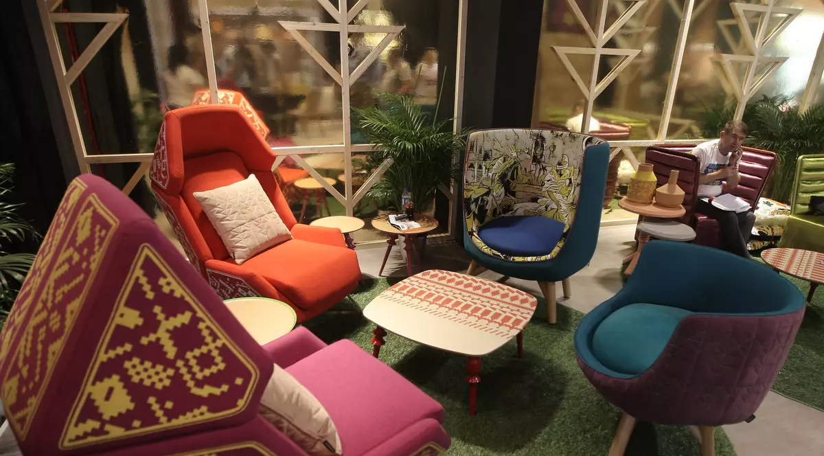 Iată ce minunății puteți găsi la târgul de mobilă