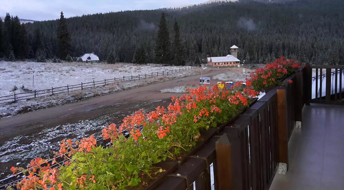 Ninge la munte! Primii fulgi la Bâlea Lac și în Munții Retezat