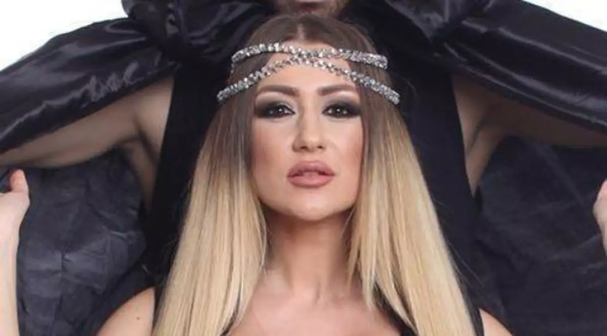 EXCLUSIV/ Și-a tăiat nasul! Raluca de la Bambi s-a operat în mare secret