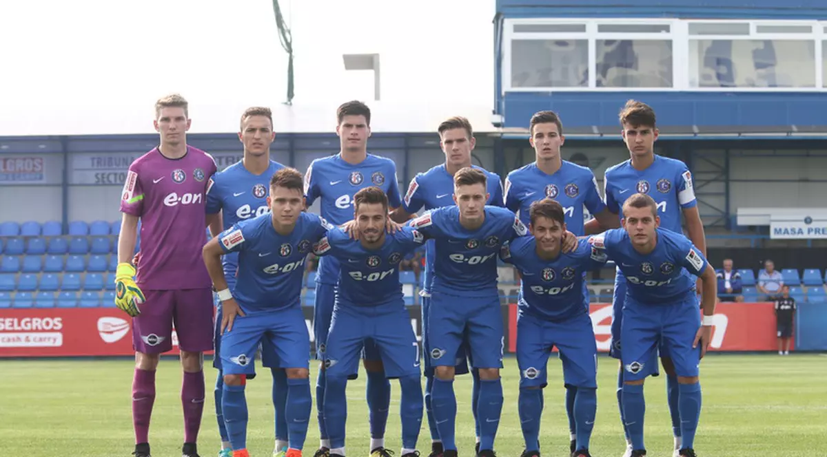 Juniorii de la Viitorul nu neglijează școala