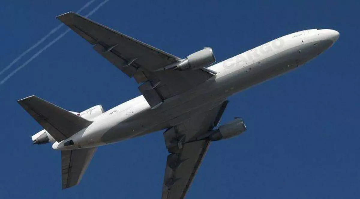 Un avion de pasageri a fost evacuat la Geneva, în urma unei alerte cu bombă