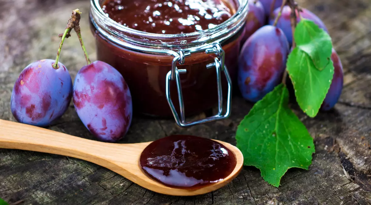 Libertatea te ajută să găteşti ieftin şi bun. Gem de prune la doar 8 lei