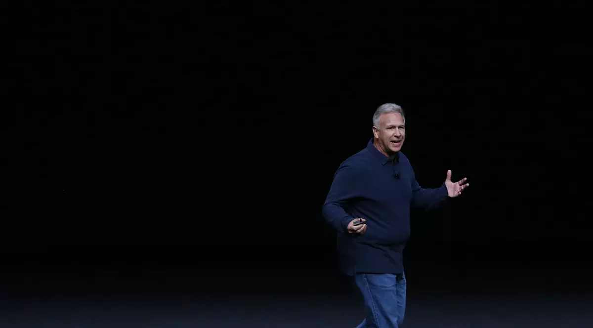 Românii au făcut precomenzi de 1.000.000 de euro pentru iPhone 7 și iPhone 7 Plus