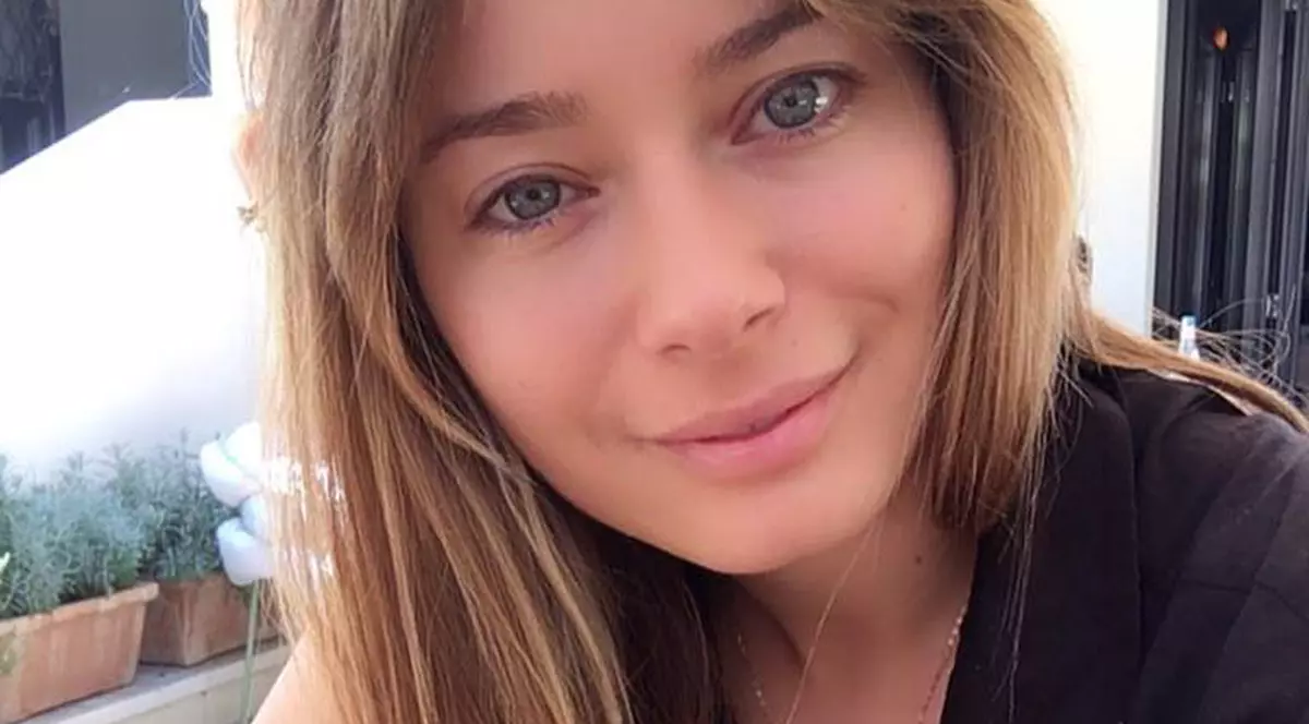 Laura Cosoi nemachiată, într-o imagine recentă