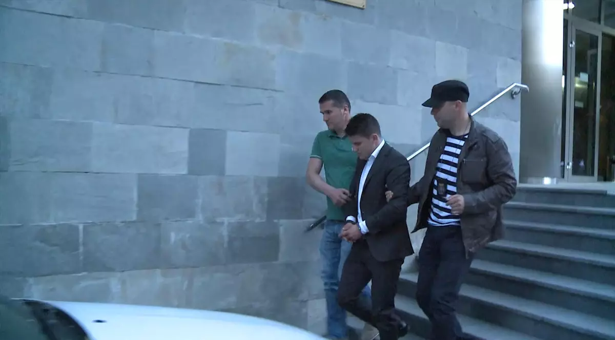 mirele saltat de politisti de la nunta
