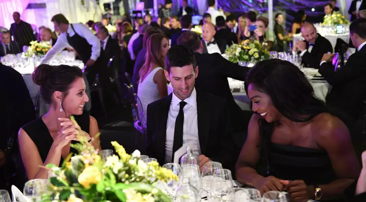 Tenis. Novak Djokovici a fost îmbrăcat la patru ace de Giorgio Armani! Nole și Serena vor face echipă pe teren / GALERIE FOTO