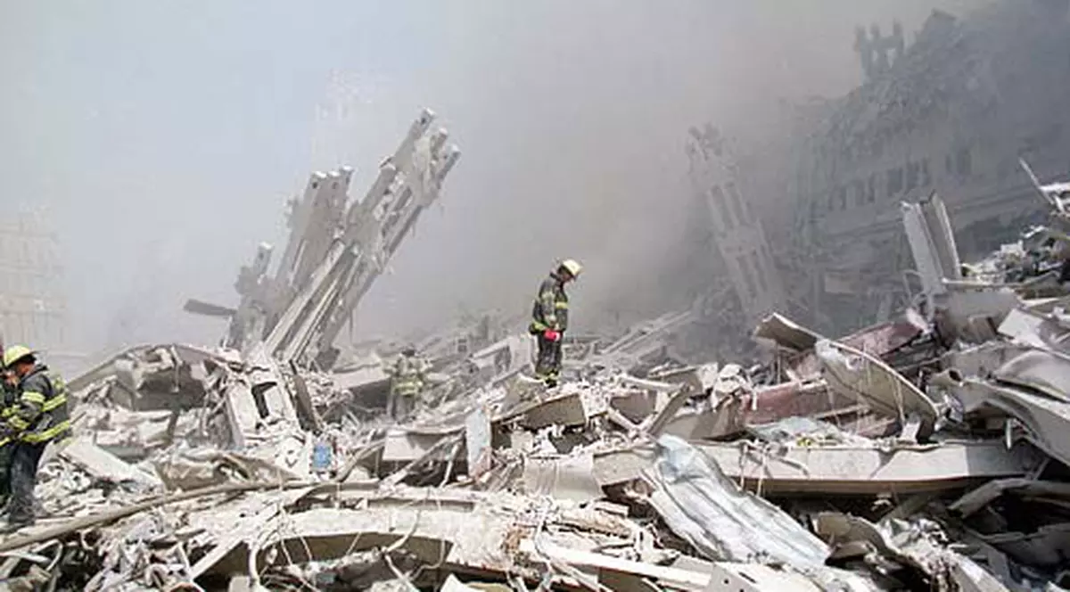 Atentatele de la 11 septembrie 2001 încă fac victime: Un pompier-erou a murit