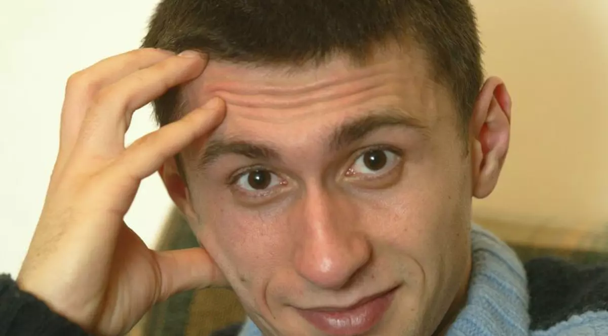 Actorul Dragoș Bucur, idee inedită de protest: ”Hai să facem lumină în România duminică seară între 22.00 și 22.15″