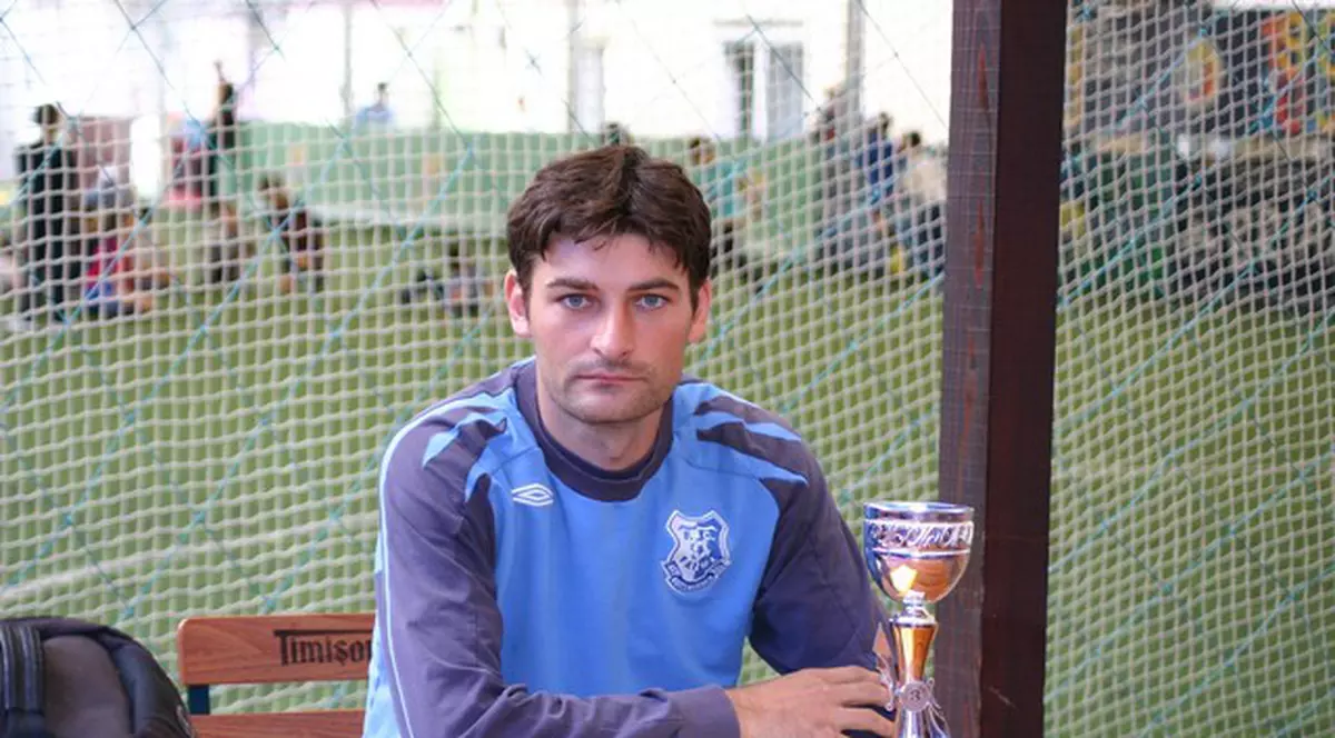 Scandal la FRF. Un antrenor federal, fost campion european, suspendat un an după ce a bătut un arbitru ”cu bestialitate”. Cum se apără: ”Raport eronat”