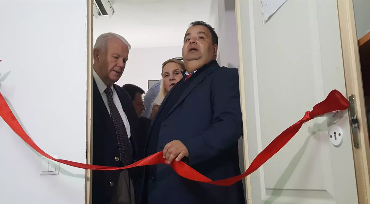 Prima clinică destinată special romilor a fost deschisă într-o biserică din Sibiu GALERIE FOTO