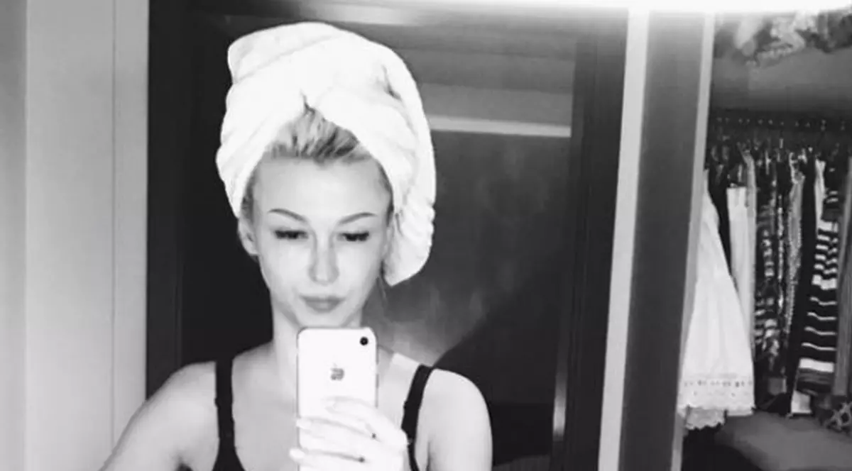 Andreea Bălan, în costum de baie după ce a născut. Vedeta s-a refăcut complet