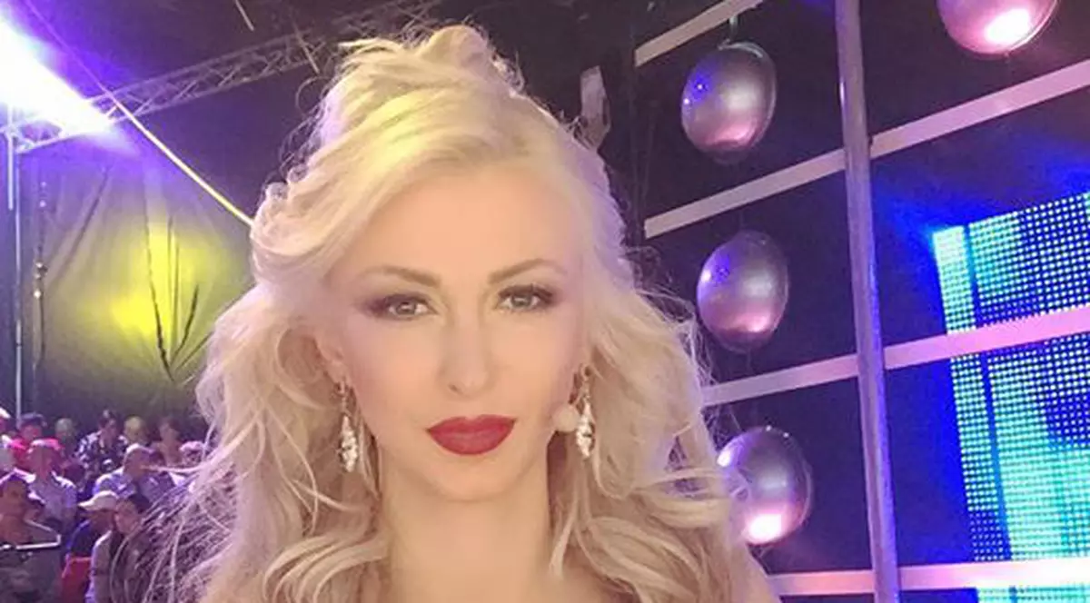 Andreea Bălan, în costum de baie după ce a născut. Cum arată artista