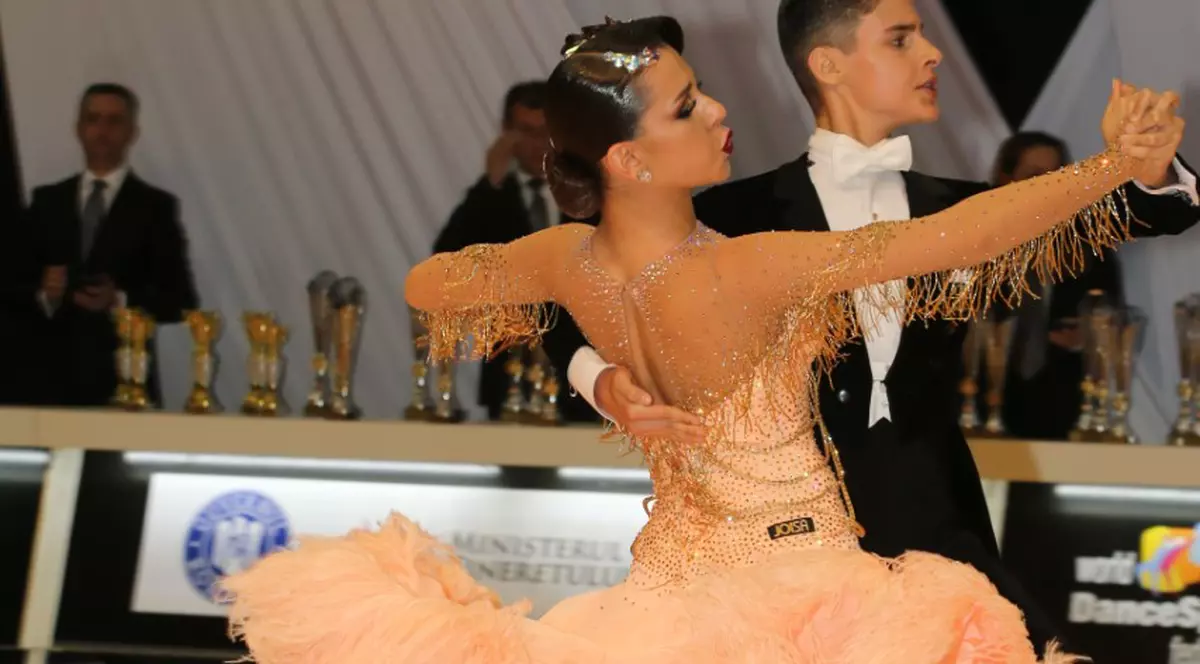 Copos Anca - Sebastian Zircoane, campioni la dans sportiv