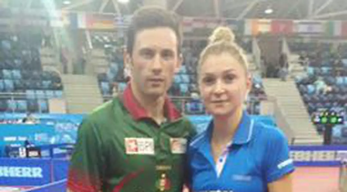 România are asigurate două medalii la CE de tenis de masă în proba de dublu mixt