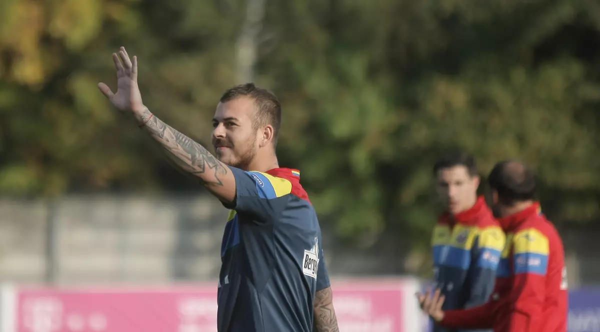 Armenia - România (sâmbătă, ora 19.00, TVR 1). Alibec, deranjat de criticile lui Bölöni: ”A exagerat!”. Atacantul dă sfoară-n țară: ”N-am iubită” / INTERVIU & GALERIE FOTO