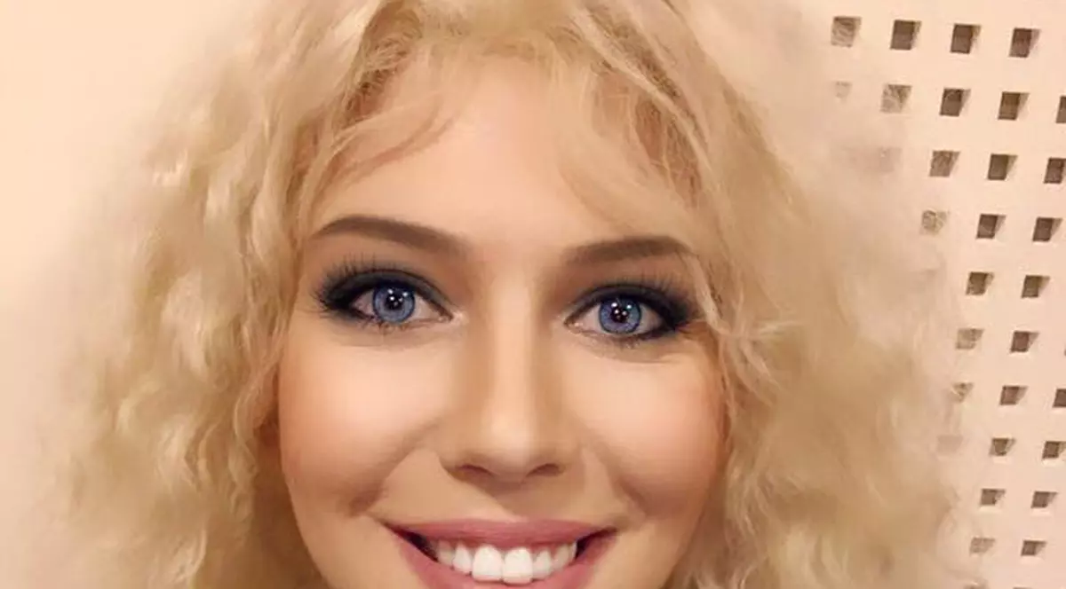 Sore s-a îmbolnăvit înainte de concert. Artista se roagă să poată cânta