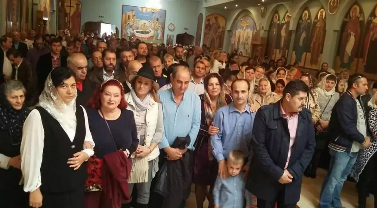 EXCLUSIV/ Stela Popescu și Vasile Muraru își ”fac de cap” în absența lui Arșinel. S-au rugat într-o biserică din Zaragoza. Foto