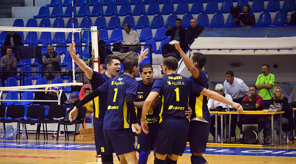 Tricolorul LMV Ploiești, lider neînvins în Divizia A masculină de volei. Rezultatele de la băieți și de la fete