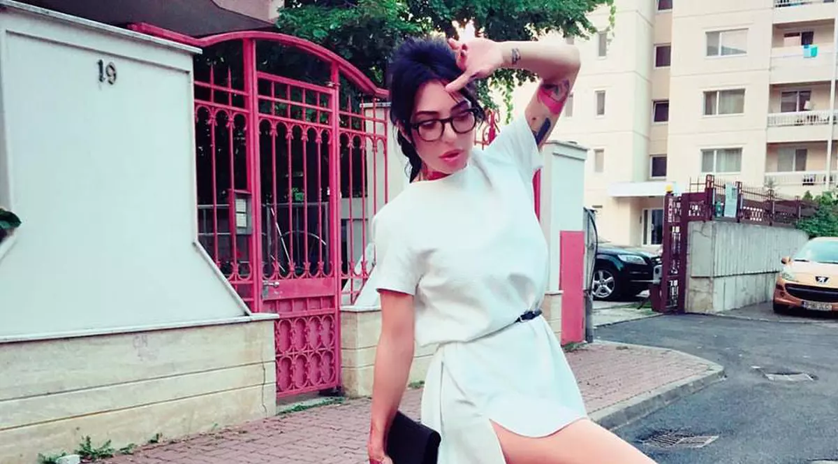 DJ Wanda și-a comandat cele mai ciudate cizme de cowboy din lume