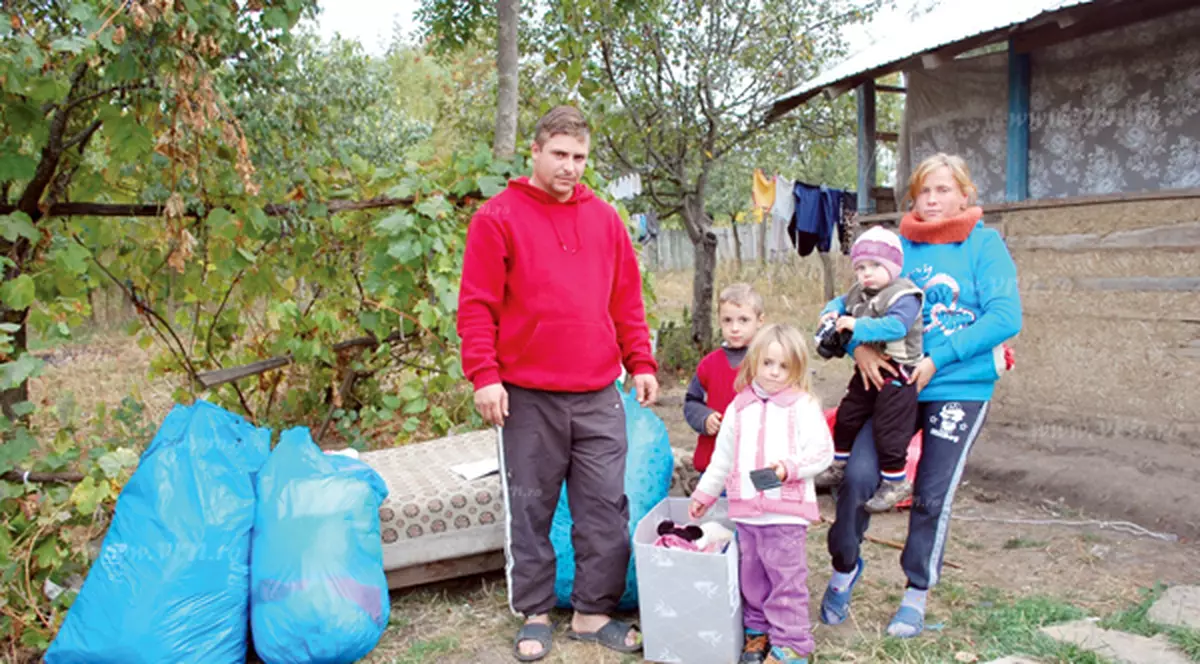 Familia rămasă pe drumuri
