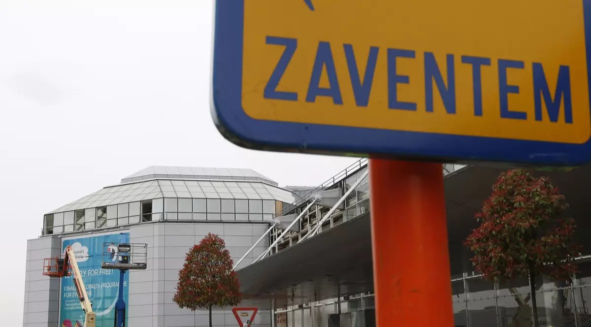 semn rutier cu aeroportul Zaventem