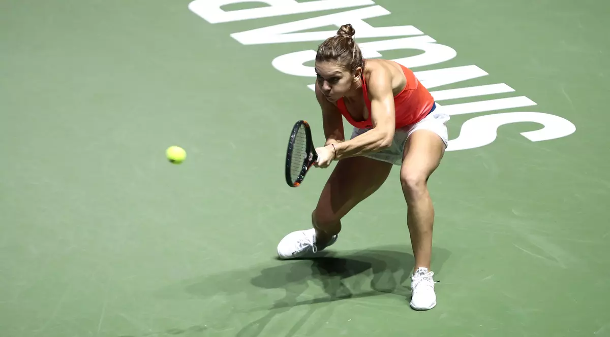 Simona Halep a jucat mult din spatele terenului