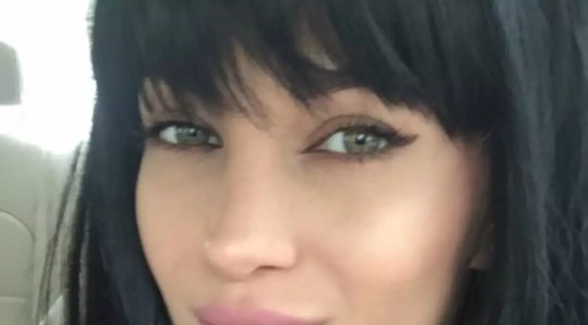 Lora, supărată ca este răcită