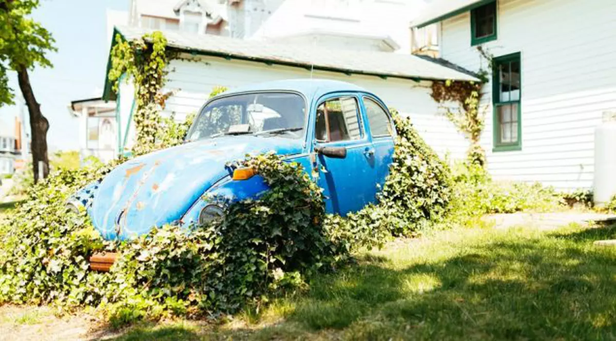 Primăria Sectorului 1 a început ridicarea maşinilor abandonate