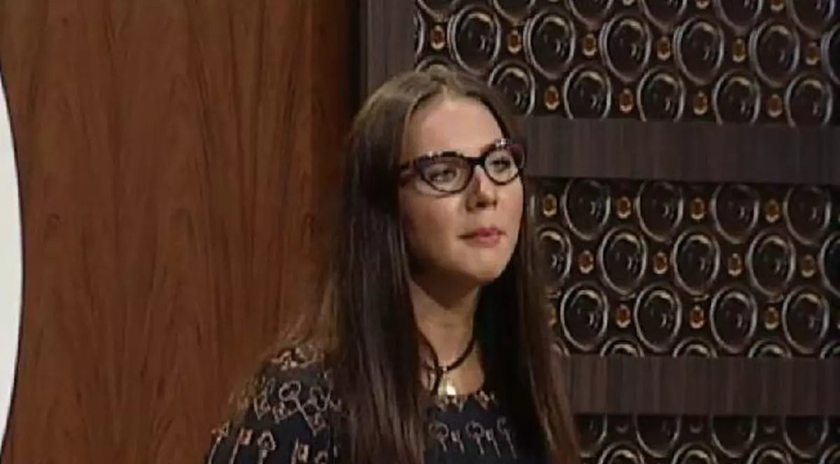 Scufița Roșie de la Chefi la cuțite umblă cu banii în... chiloți. Fotografii explicite/ EXCLUSIV