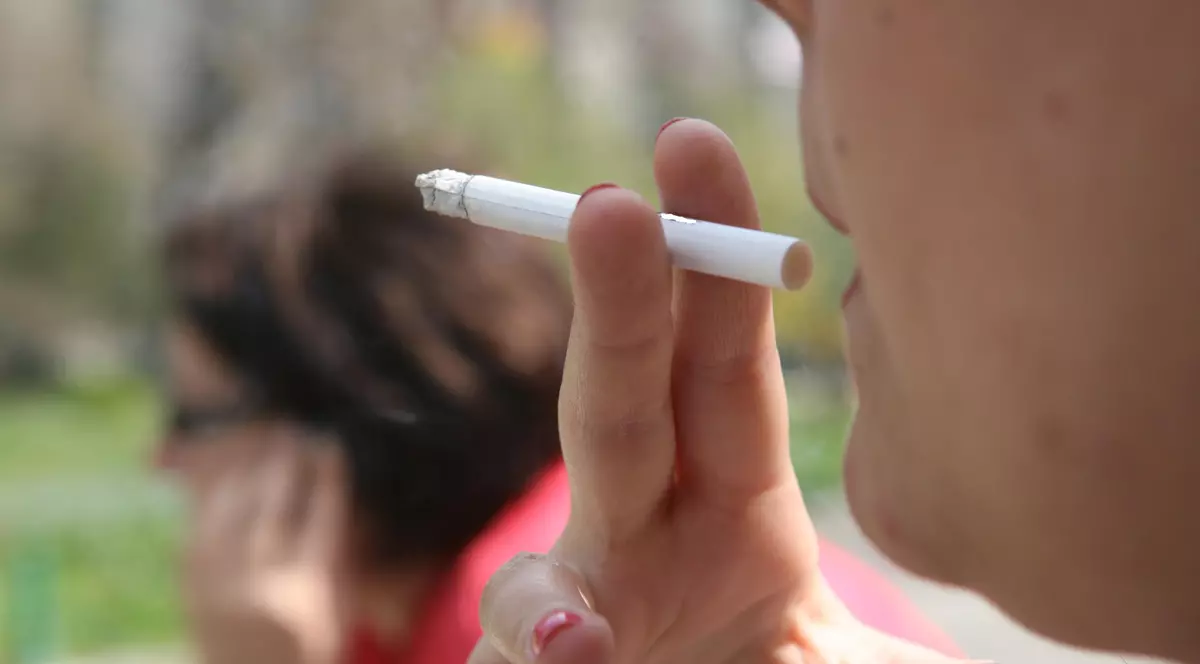 A început războiul tutunului în Parlament