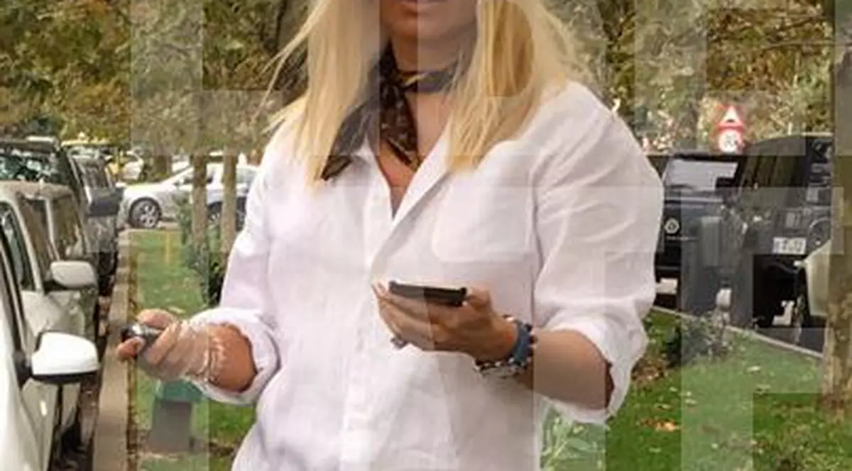 EXCLUSIV/ Vica are nas nou! Primele fotografii după operația suferită acum o săptămână