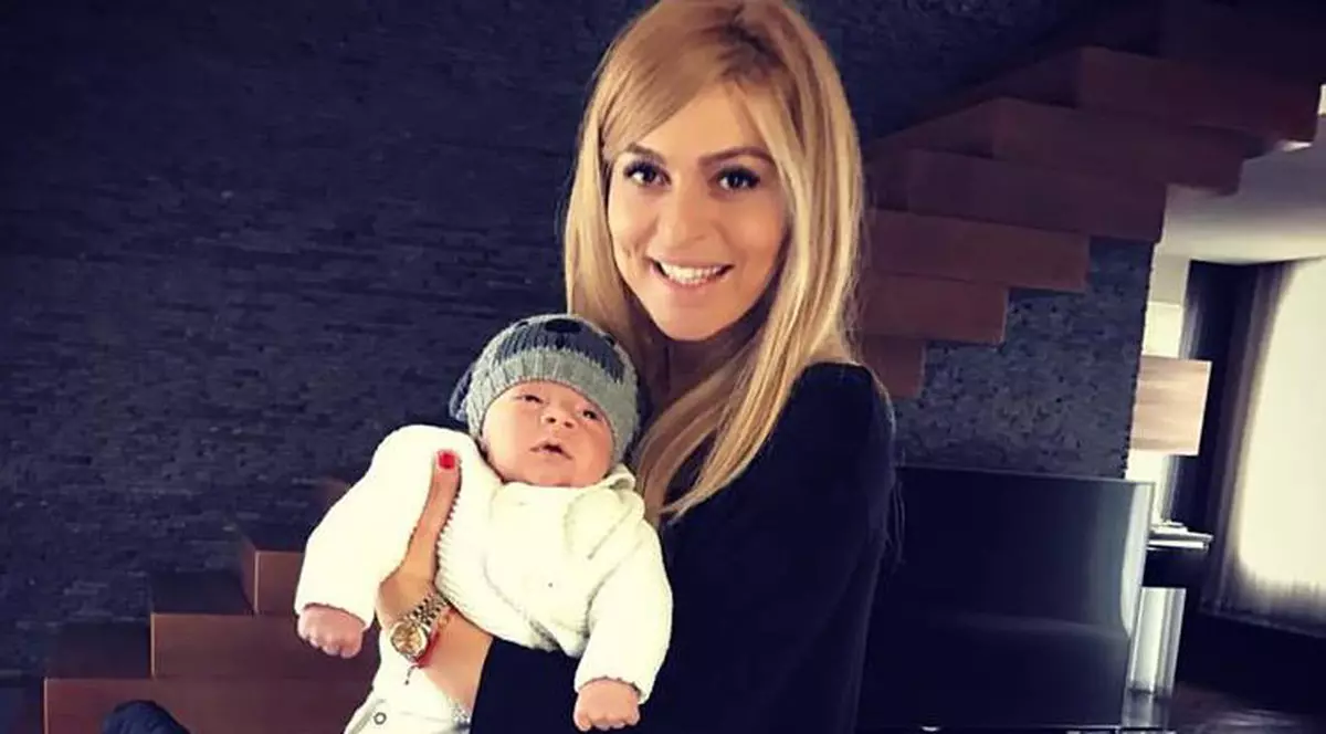 Handbalista Ada Nechita a devenit mamă: ”Îmi ador bebelușul!” | FOTO