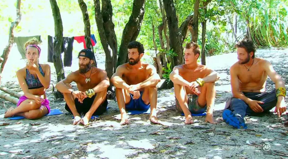 Primul finalist de la Supraviețuitorul este Lucian. Otniela și Iulian îl urmează în finală