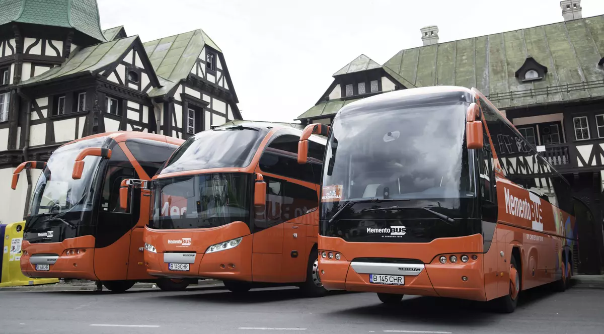 STUDIU MementoBus: Studenții și turiștii de peste 50 de ani aleg să plece în minivacanța de 1 Decembrie cu autocarul