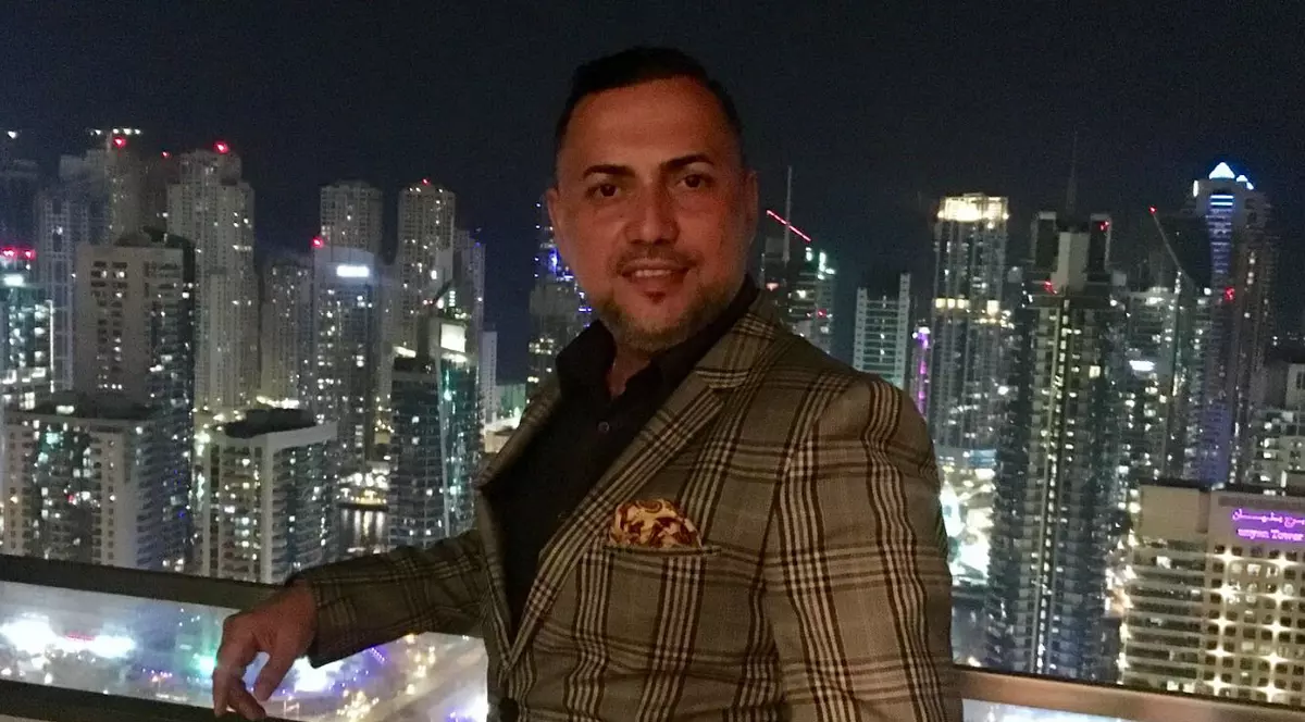 EXCLUSIV / De ziua lui, Sorinel Puștiu’ și-a dus familia și toți prietenii în Dubai!