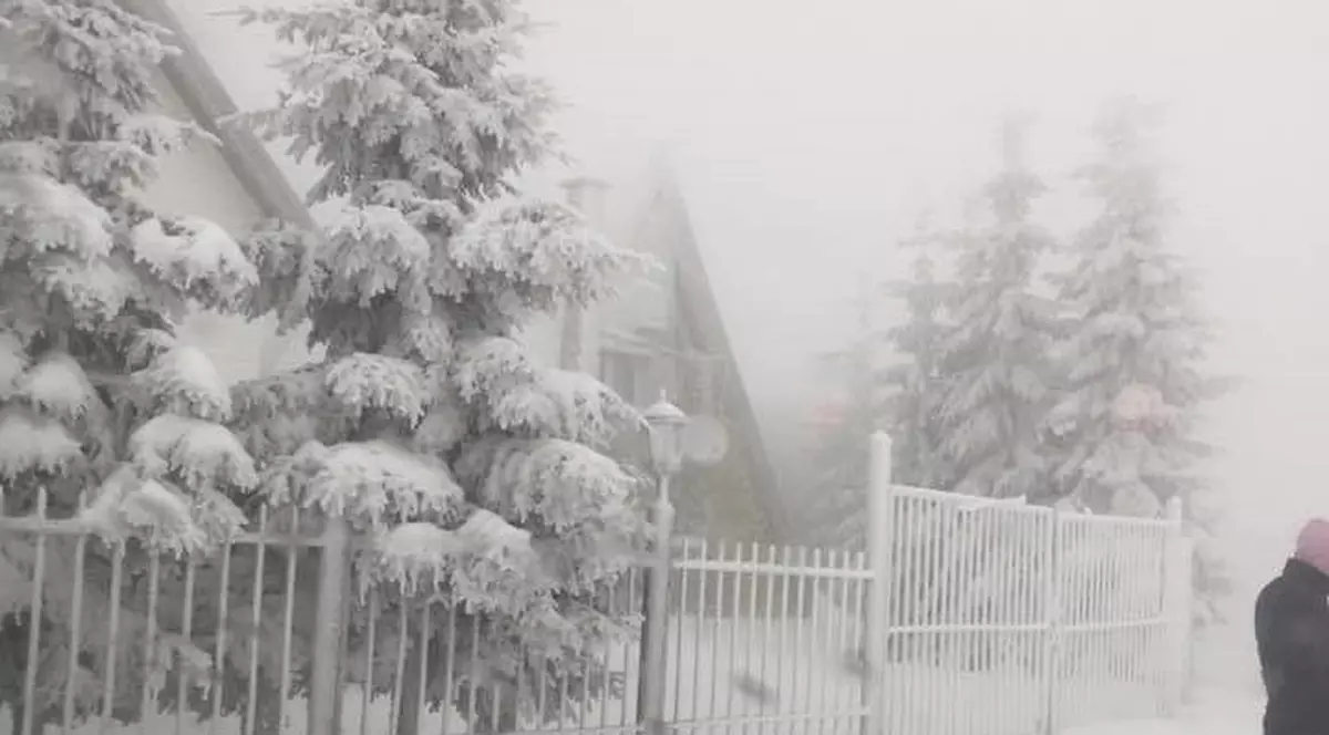 Turiști blocați pe muntele Semenic