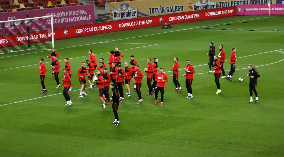 România - Polonia (azi, ora 21:45, TVR 1). Doliu în cantonamentul Poloniei. Boniek: ”Ce veste tragică”