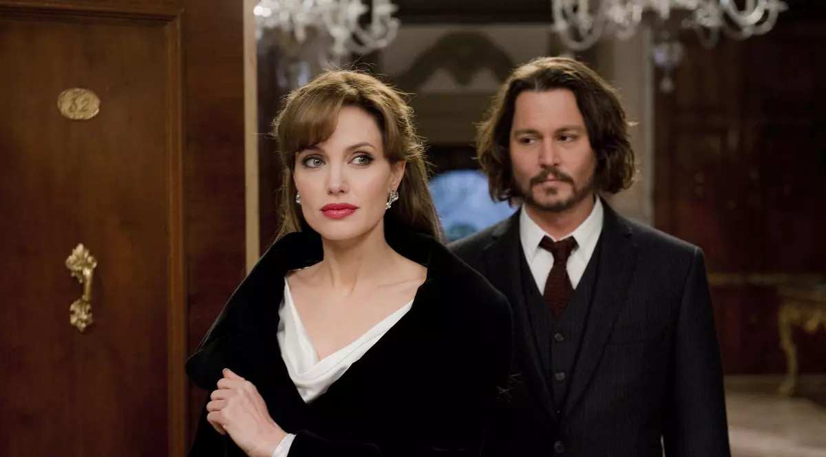 Angelina Jolie , Johnny Depp, kate hudson, brad pitt