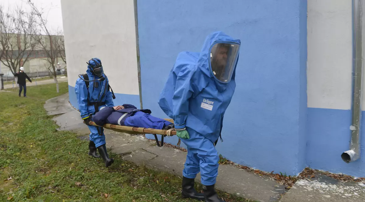 Exercițiu în caz de catastrofă la Galați: accident chimic la Uzina de Apă