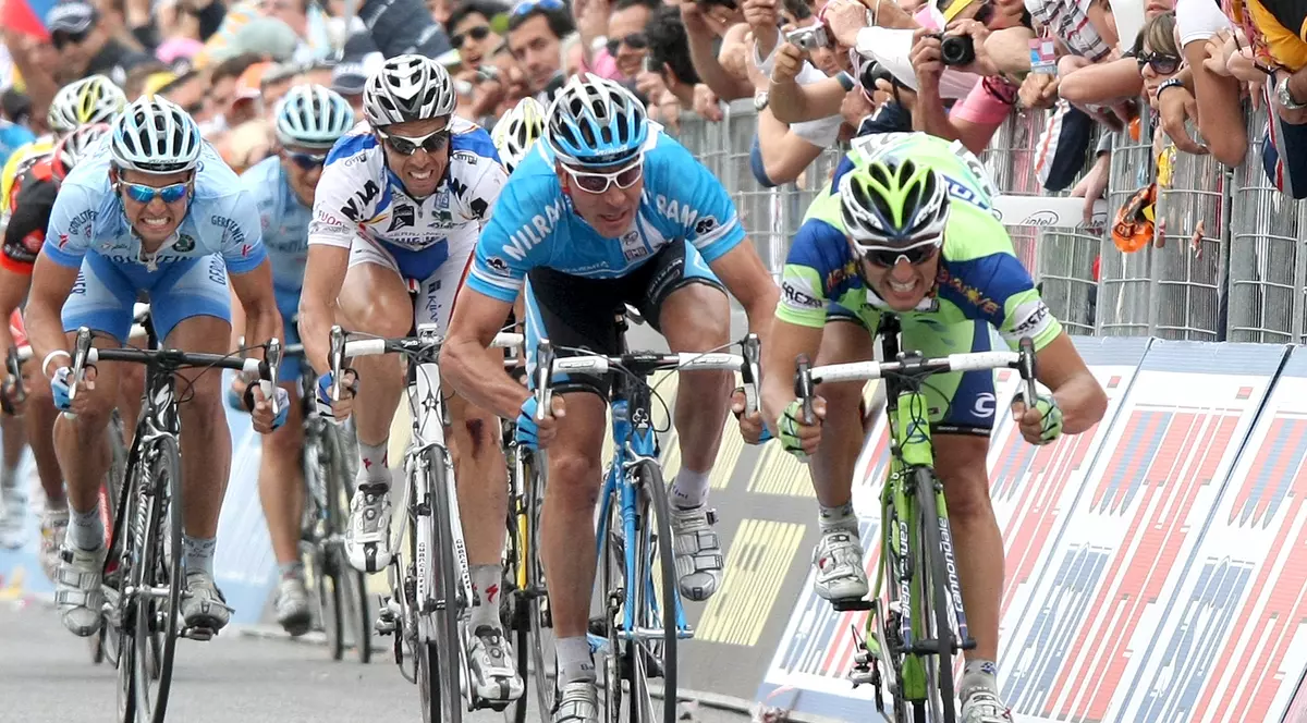 Mișcarea pentru un ciclism credibil recomandă interzicerea corticoizilor