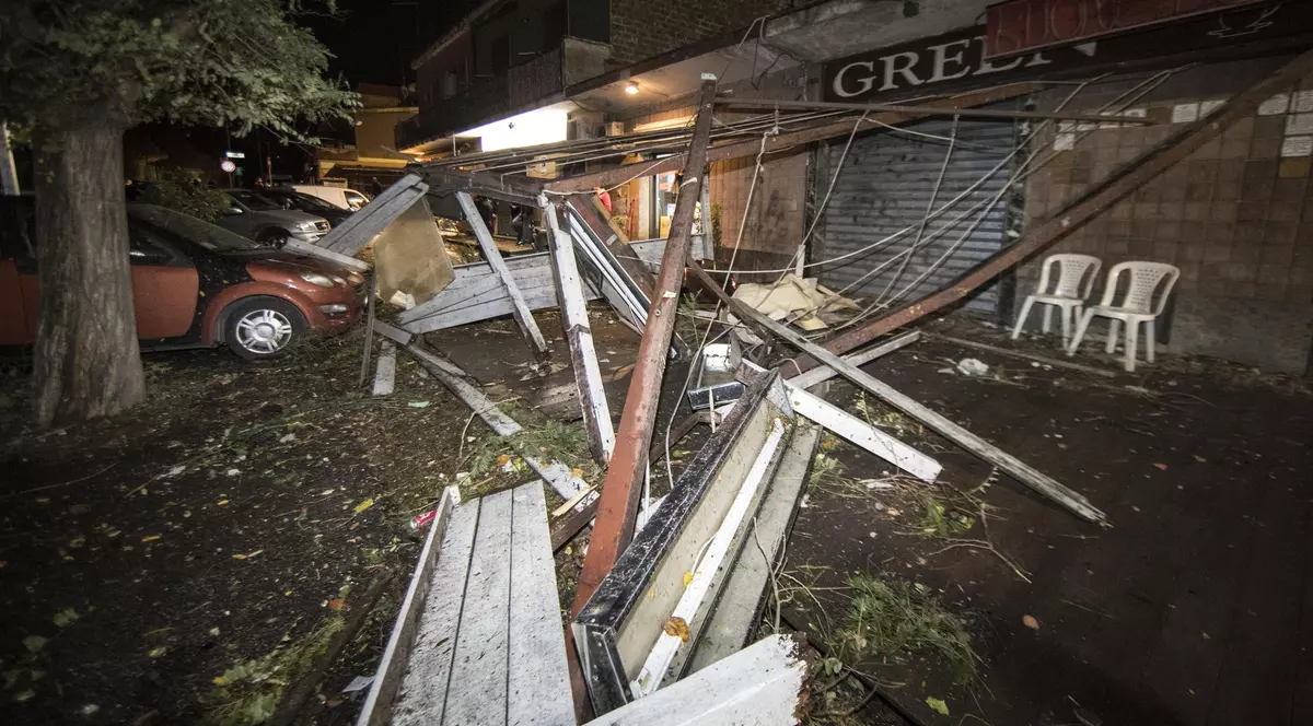 Italia, măturată de două tornade puternice. Cel puțin doi morți și zeci de răniți | FOTO și VIDEO